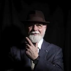 ألبرتو مانجويل